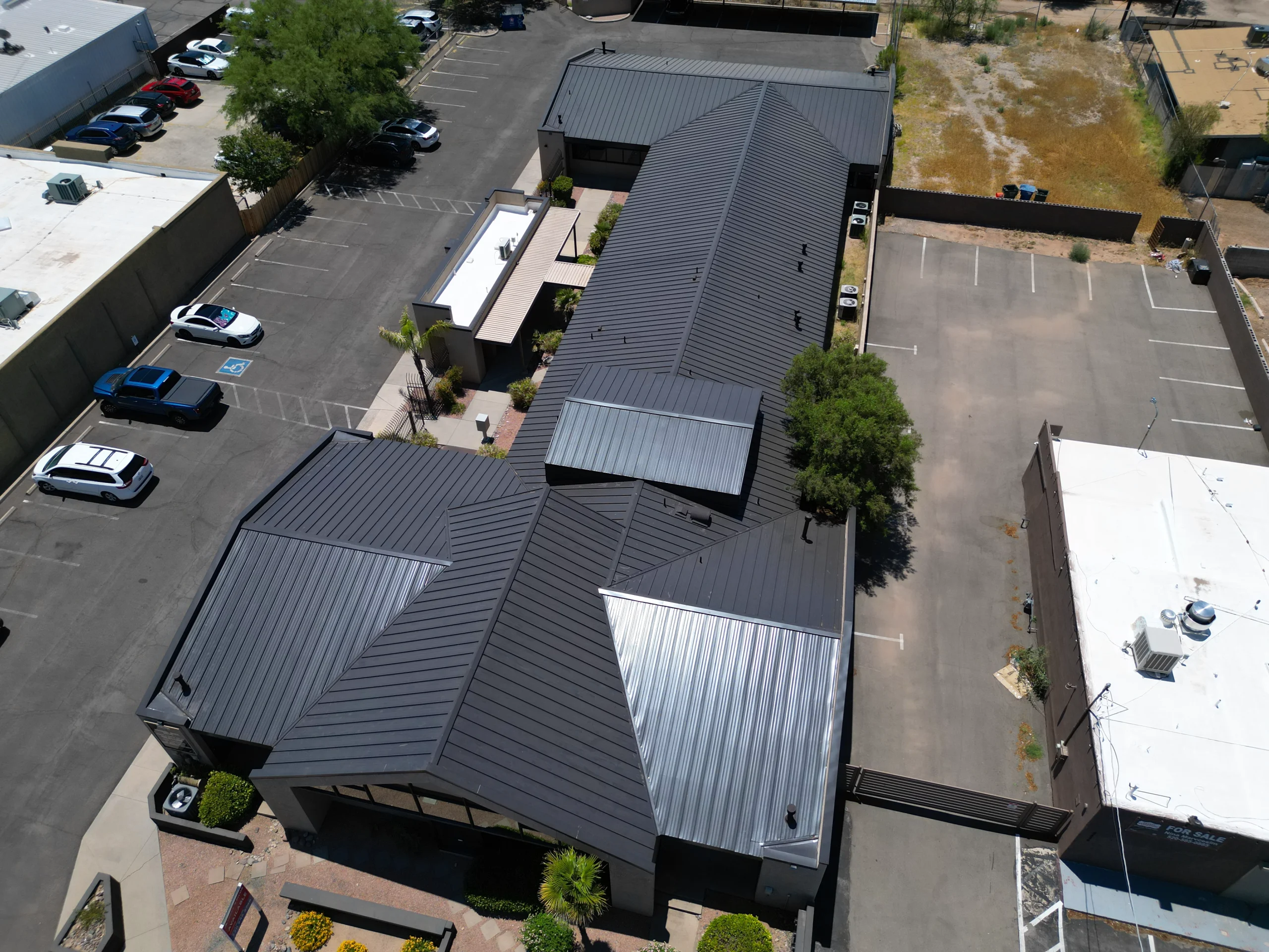 What Is the Advantage of Having a Metal Roof? - Reimagine Roofing